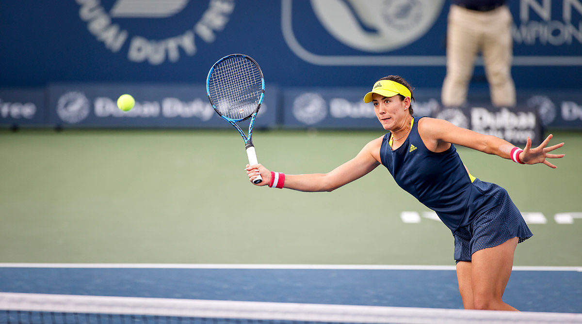 World No. 1 Iga Swiatek cruises to win over Canada's Leylah Fernandez in  Dubai - Tri-City News