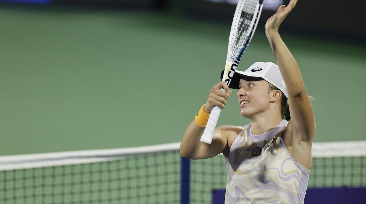 Iga Swiatek storms into Dubai Tennis Championships last-16