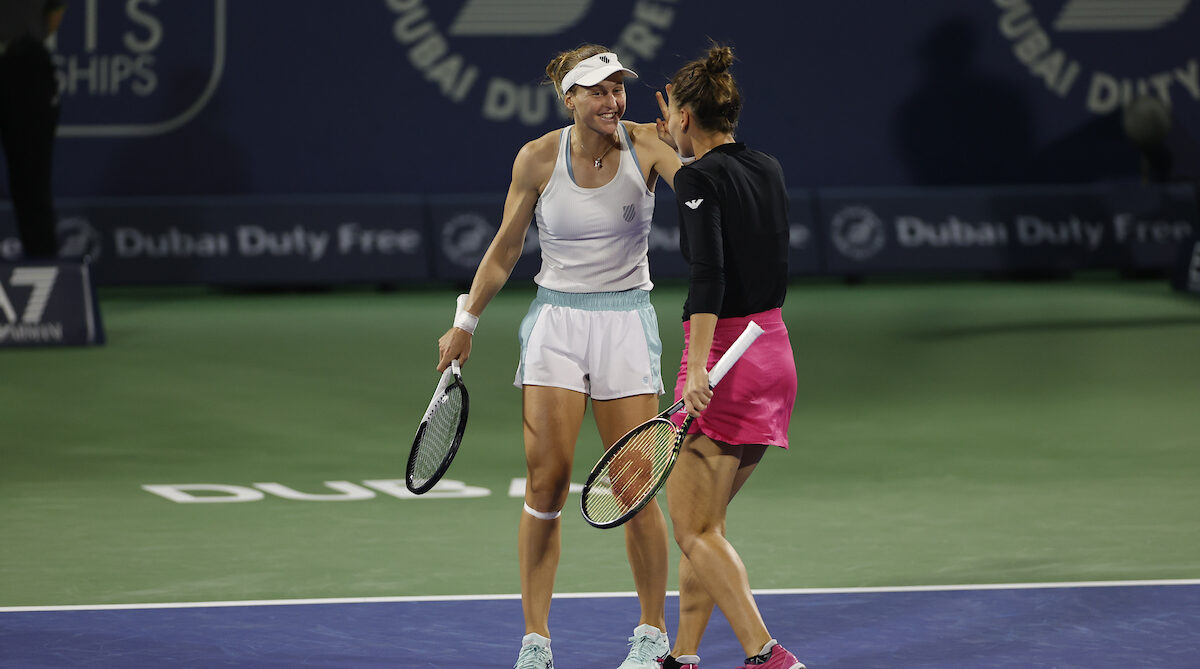 Samsonova bate Badosa em Dubai no jogo mais longo do ano na WTA