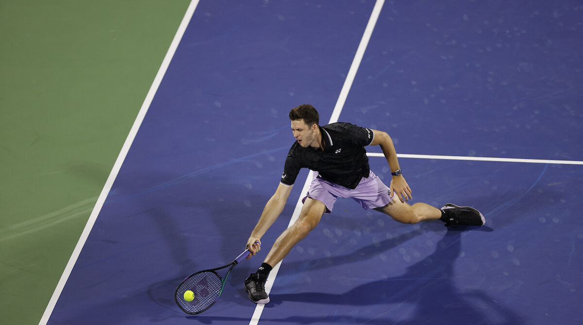 2,126 Dubai Tennis Tournament Day One Stock Photos, High-Res