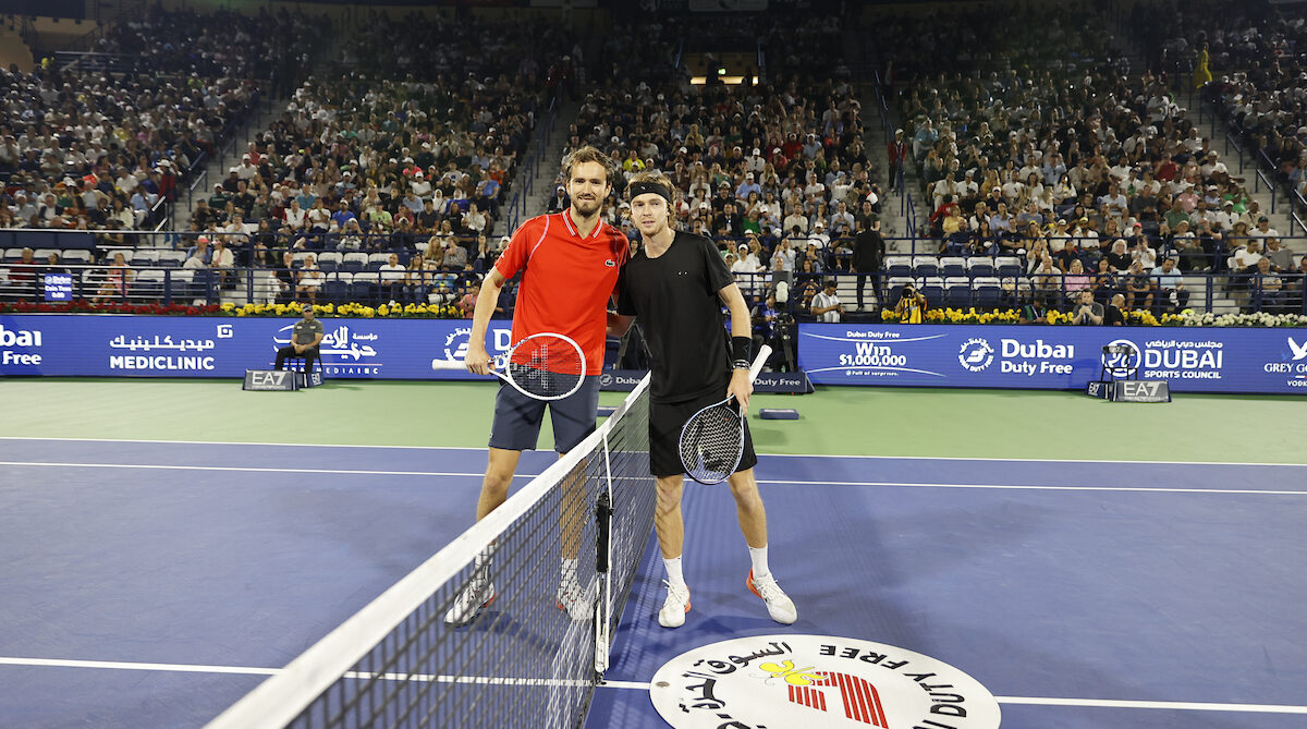 2,126 Dubai Tennis Tournament Day One Stock Photos, High-Res