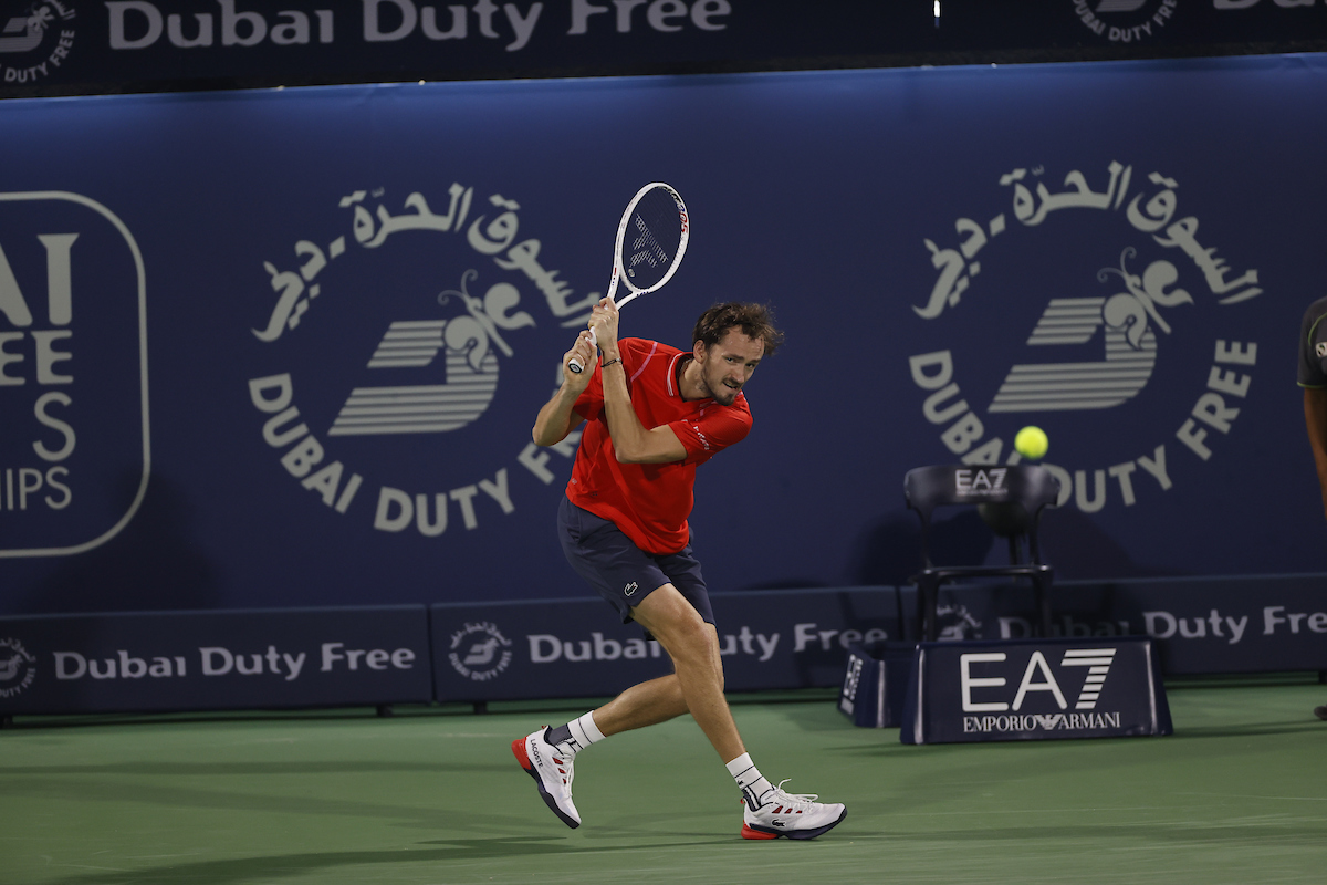 Highlights: Medvedev vs. Djokovic – SF – 2023 Dubai Duty Free