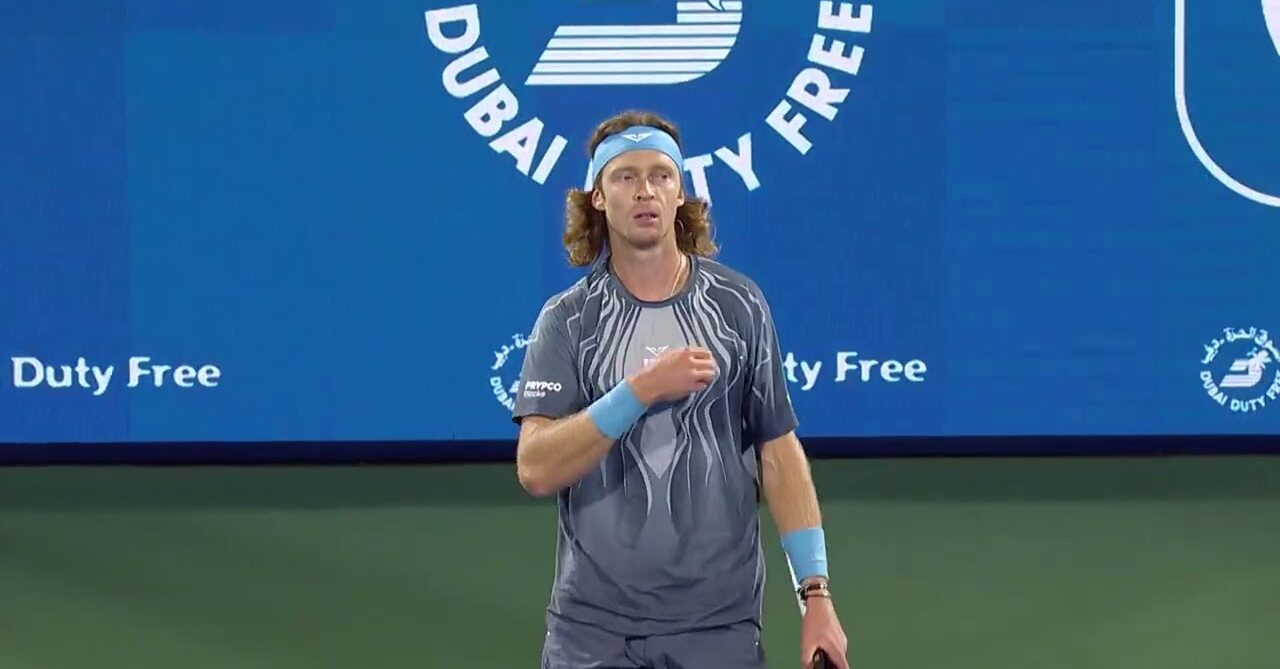 Andrey Rublev prepares himself at the 2026 Dubai Duty Free Tennis Championships